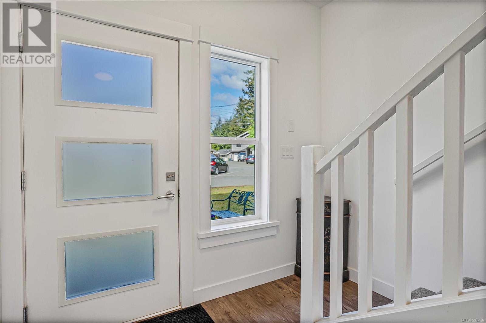 3181 Ayton Pl