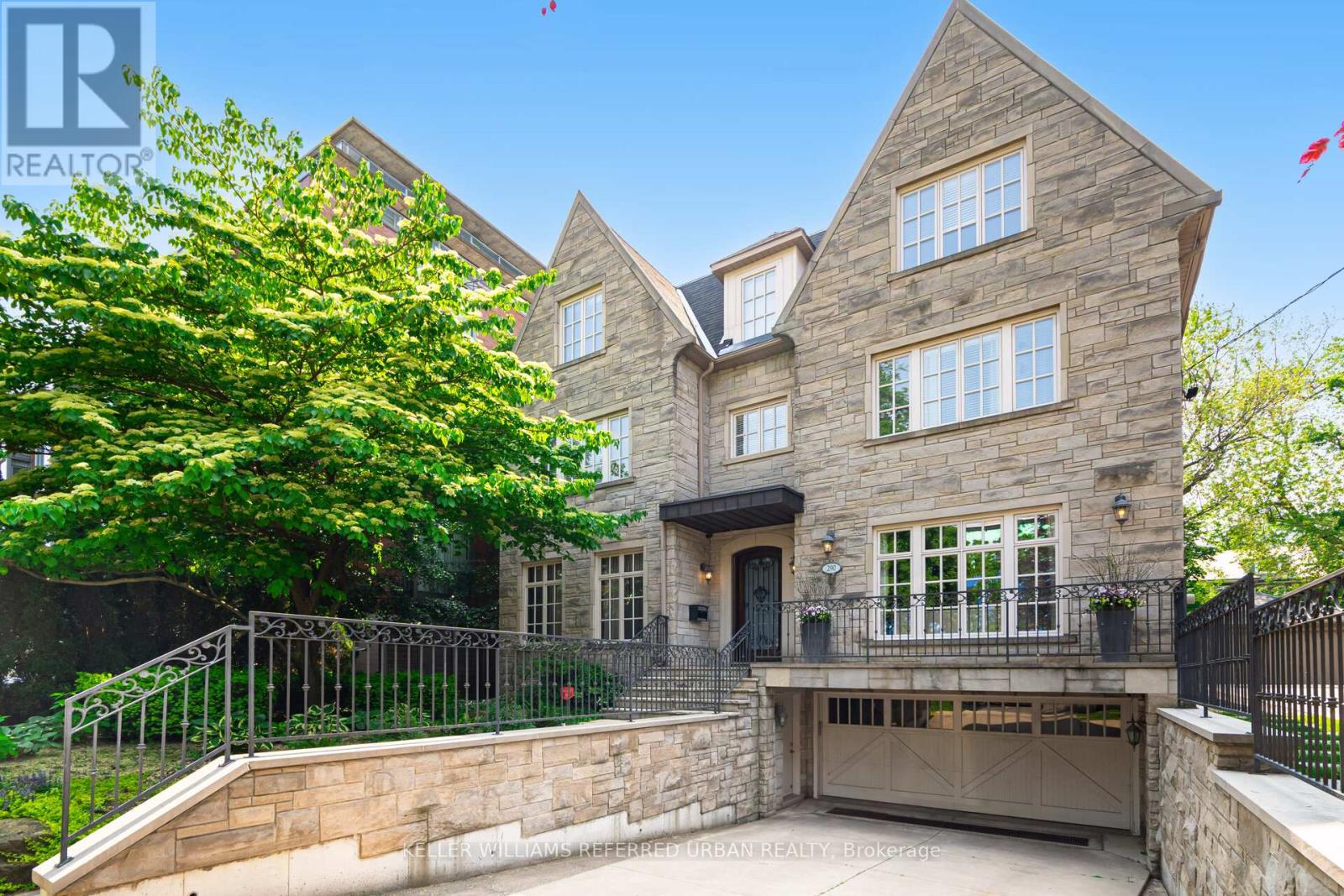 290 RUSSELL HILL ROAD