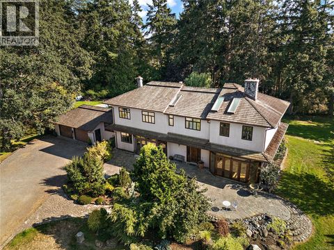 845 Downey Rd North Saanich BC V8L5P8