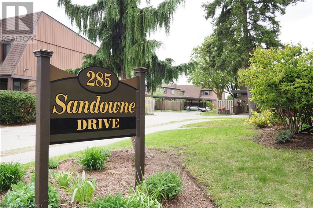 285 SANDOWNE Drive Unit# 33