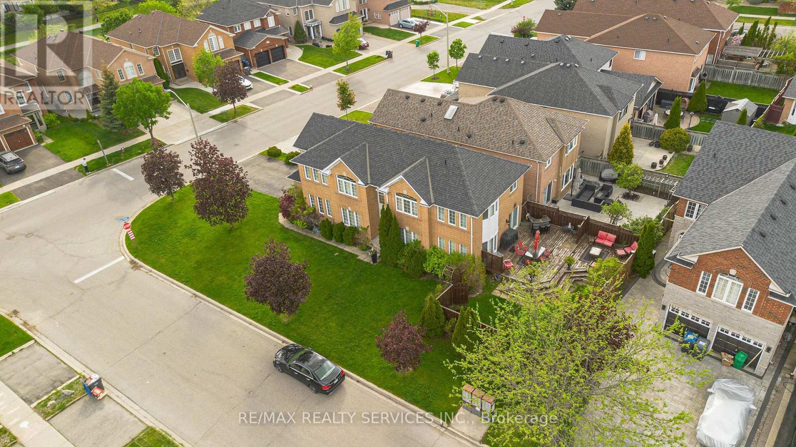 7419 BLACK WALNUT TRAIL