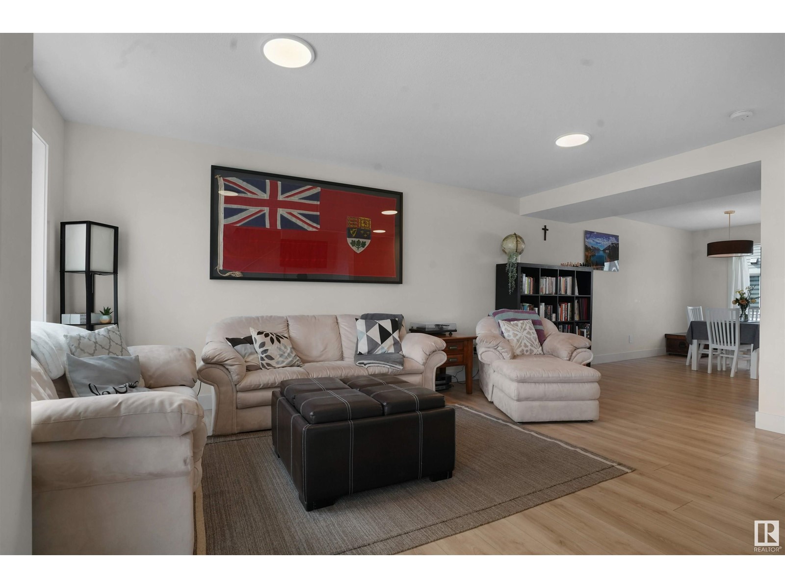 #66 16335 84 ST NW NW