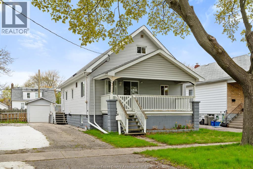 Photo 1 of 42 — 311 CONRAD STREET, Sarnia, ON N7T3K4