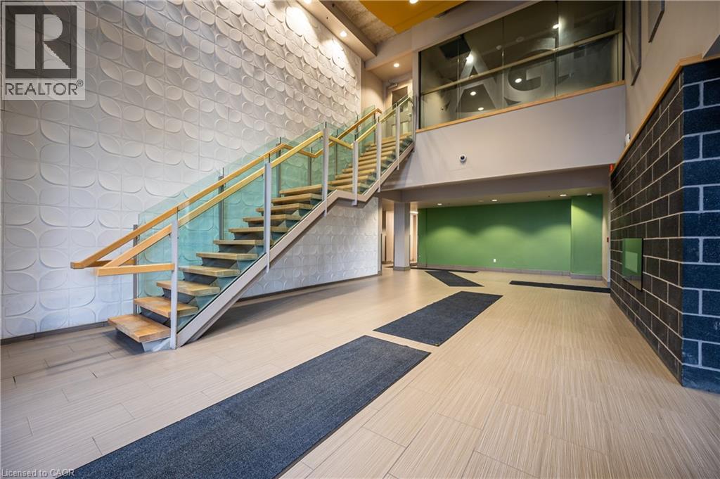 8 HICKORY Street W Unit# 404