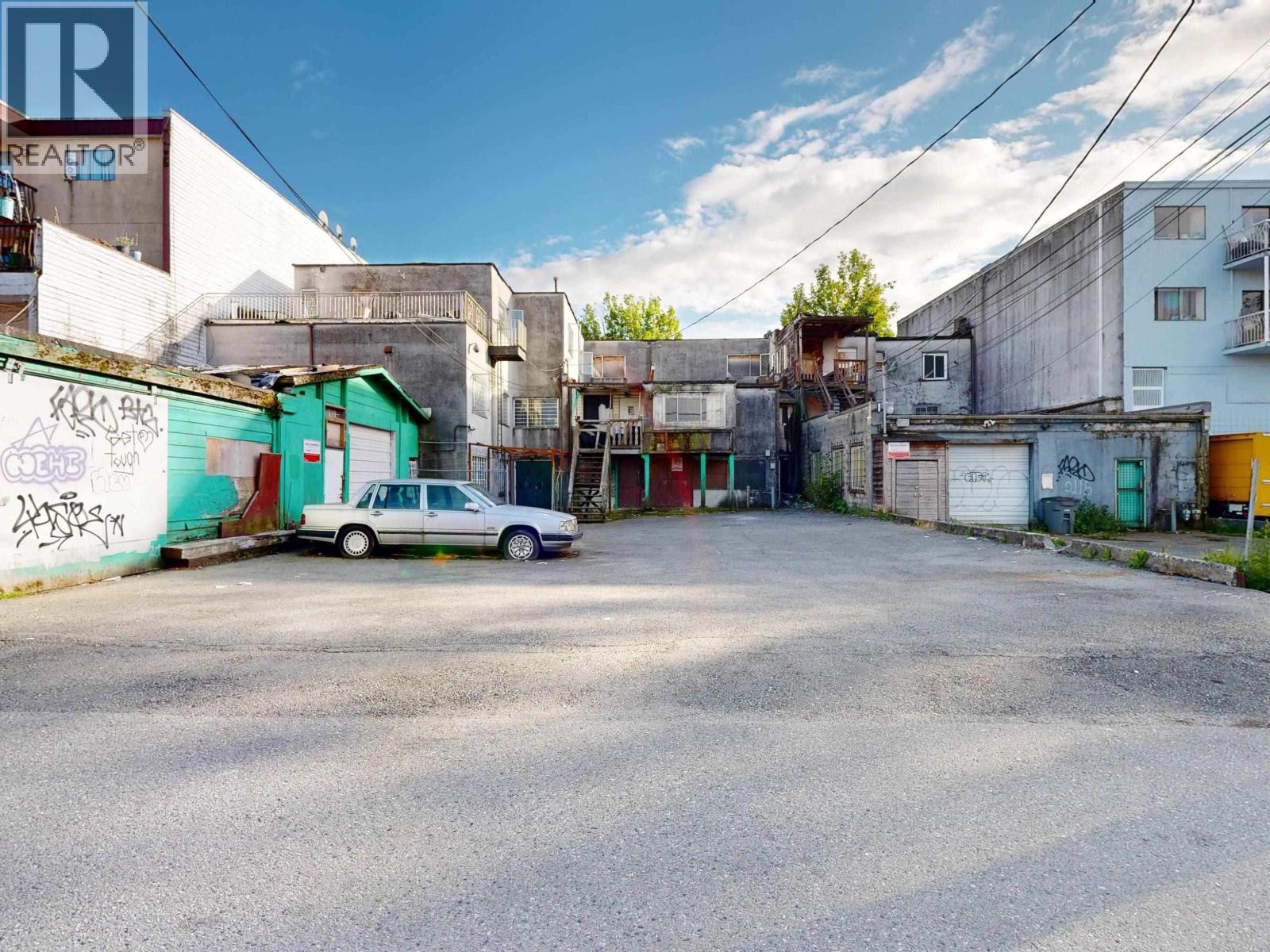 2117-2121 KINGSWAY WAY