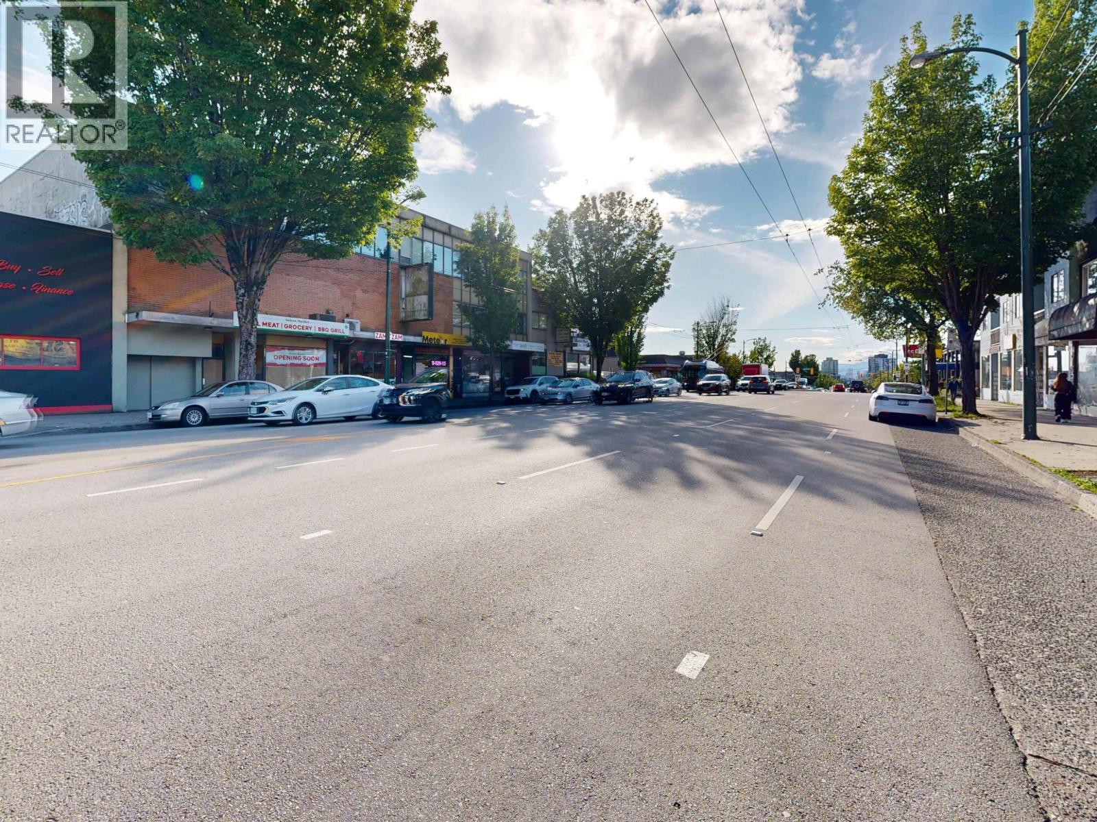 2117-2121 KINGSWAY WAY