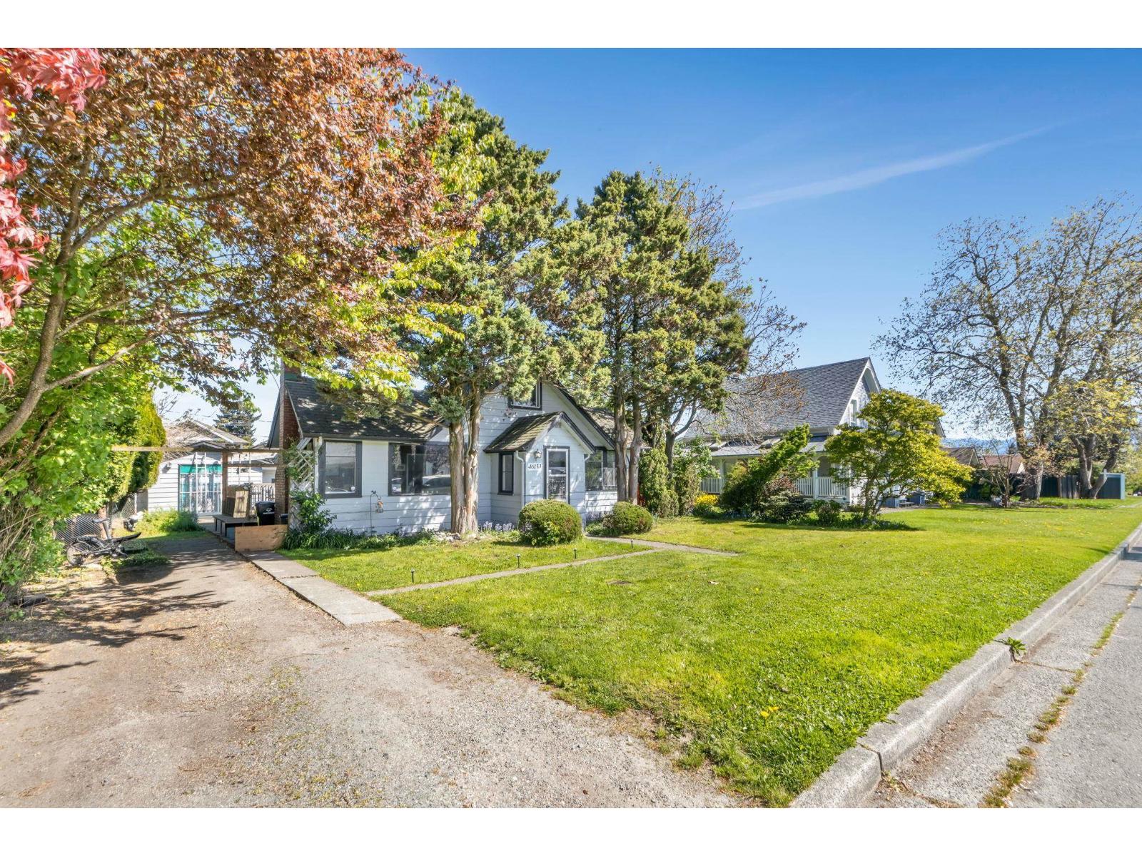 46133 THIRD AVENUE|Chilliwack Proper East