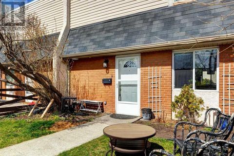 308 84 Avenue SE Calgary AB T2H1N4