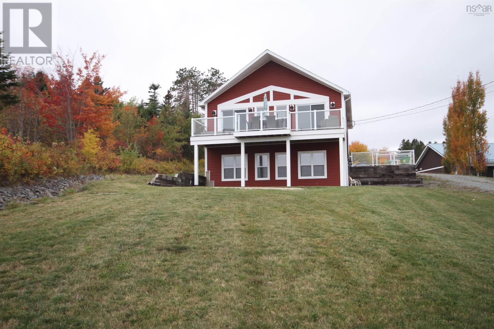 10471 highway 16