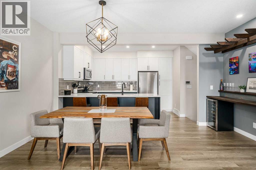 915 Crestridge Common SW