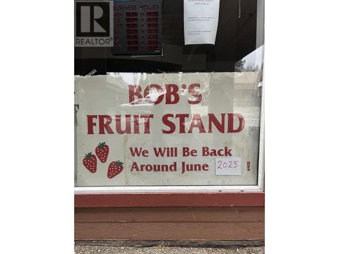 104 3711 DELBROOK AVENUE North Vancouver BC V7N3Z4