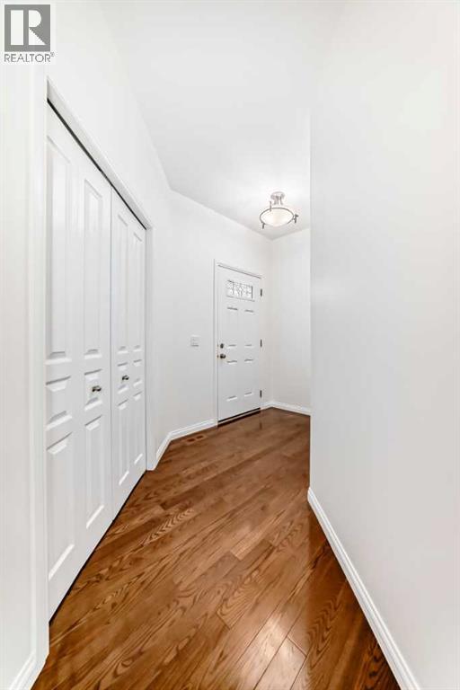 27 Aspen Hills Close SW
