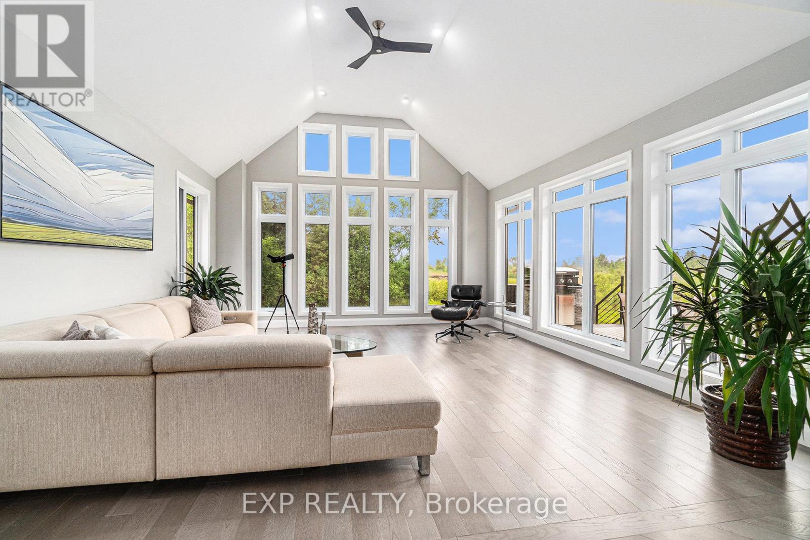 21 CONSTANCE LAKE ROAD