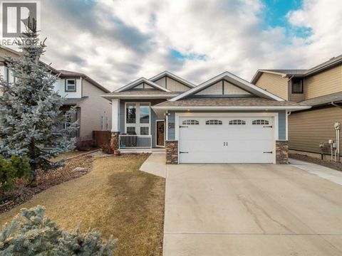 453 Westgate Crescent Coaldale AB T1M0E1