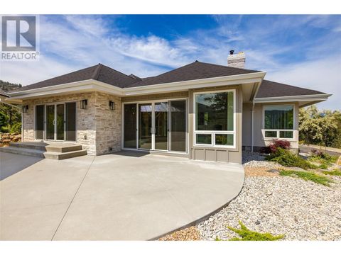 2632 FORSYTH Drive Penticton BC V2A8Y9