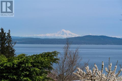 805 Yole Pl Saanich BC V8Y3B1