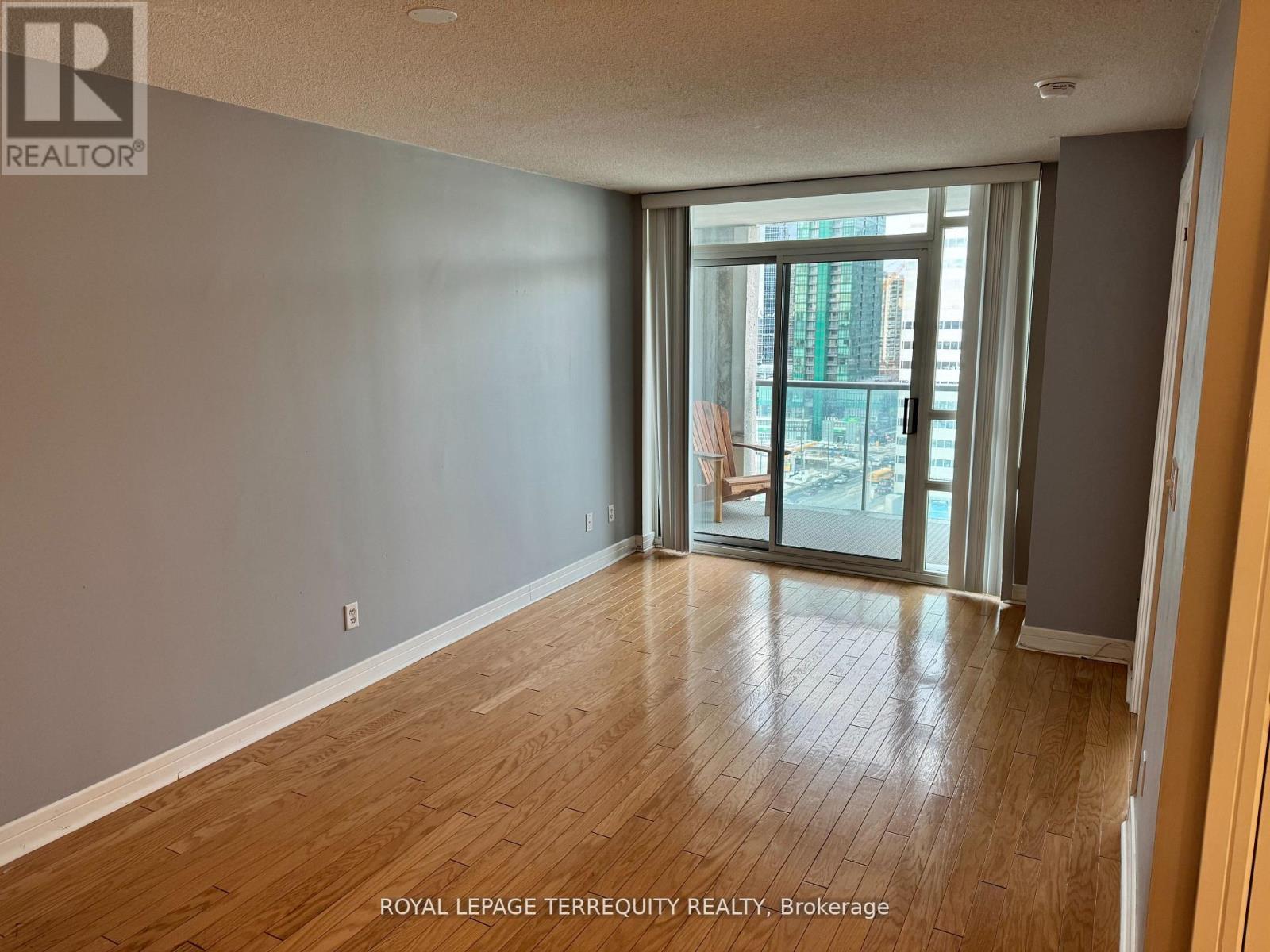 1711 - 16 HARRISON GARDEN BOULEVARD