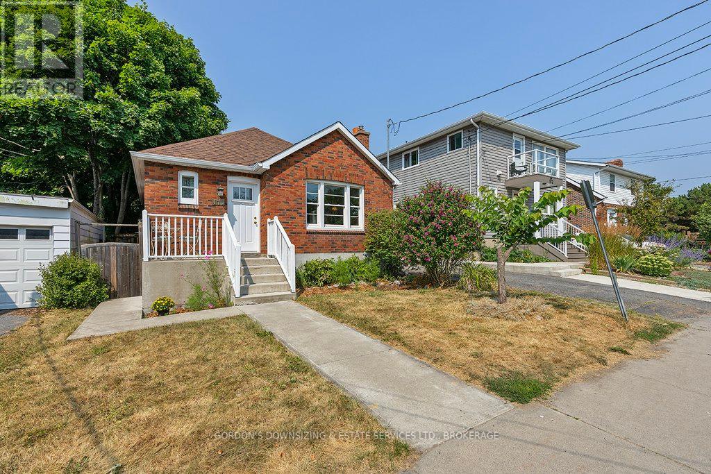 170 NAPIER STREET