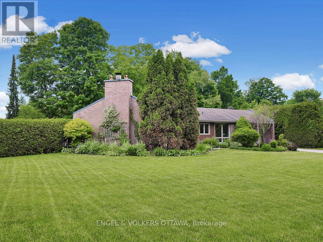 170 SANDRIDGE ROAD