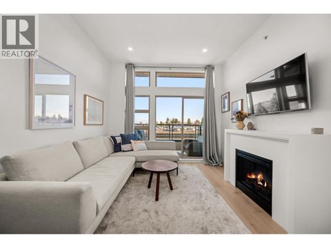 409 4550 FRASER STREET Vancouver BC V5V4G8