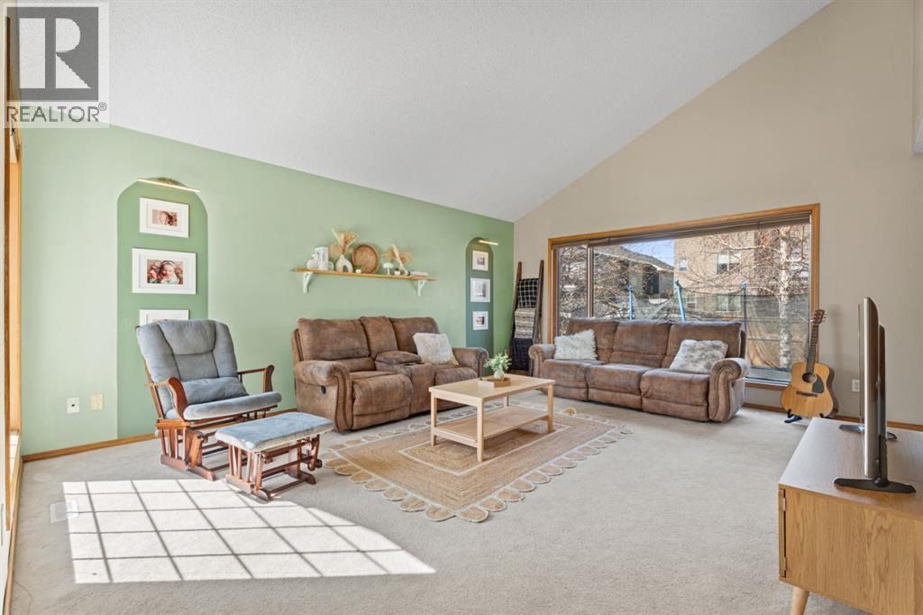 133 Carr Crescent