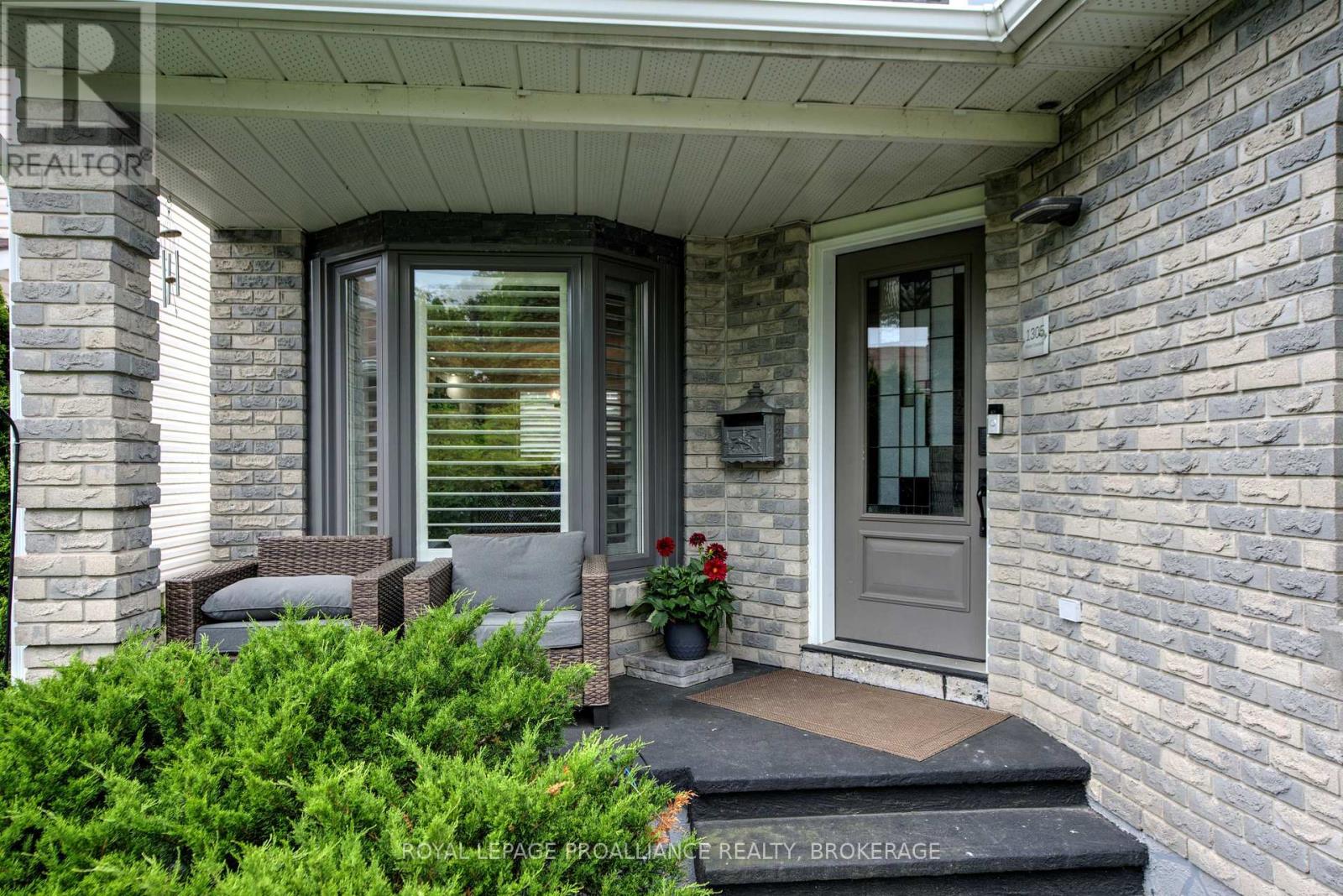 1305 FISHER CRESCENT