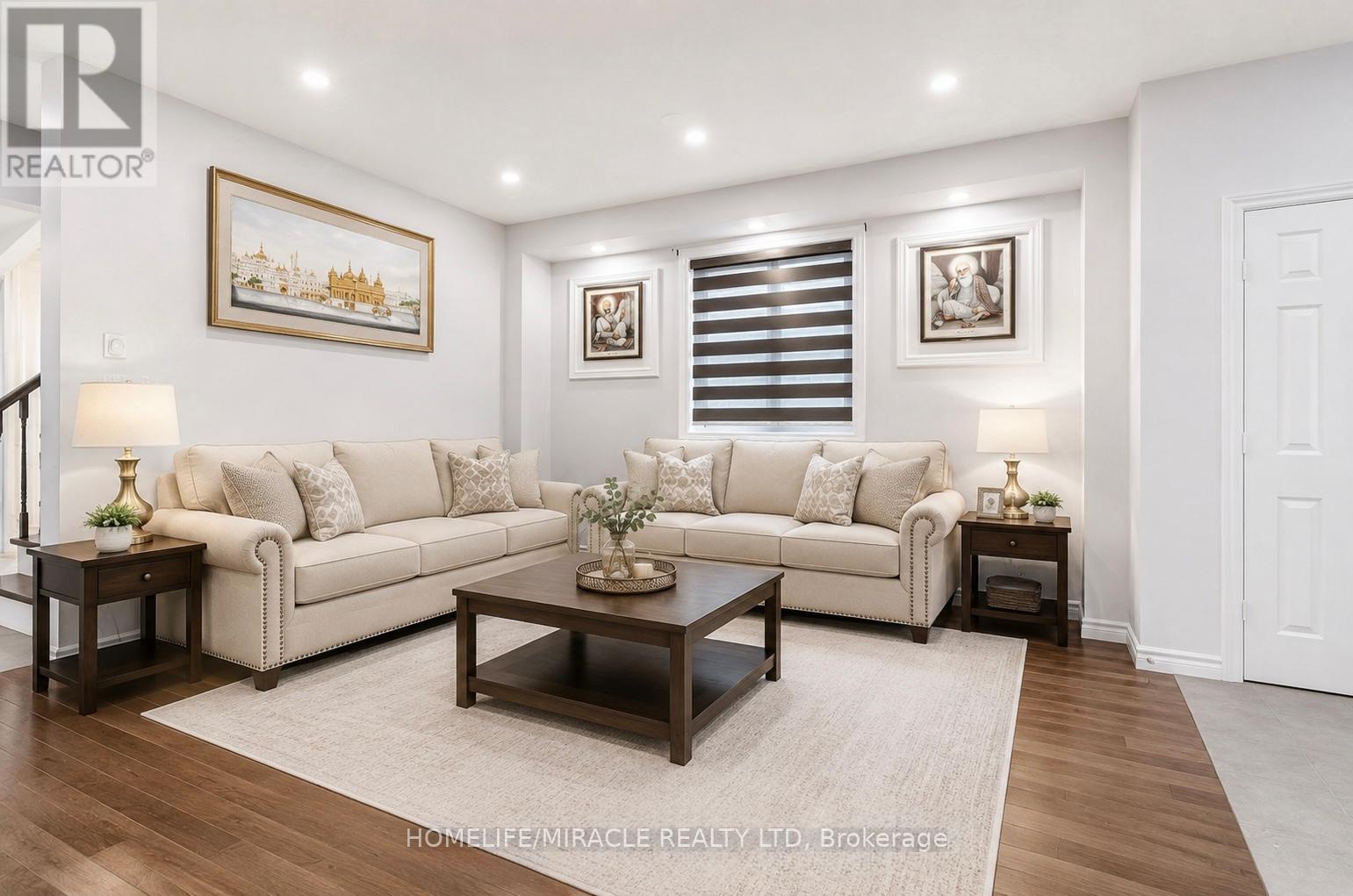 121 STEEPLECHASE WAY