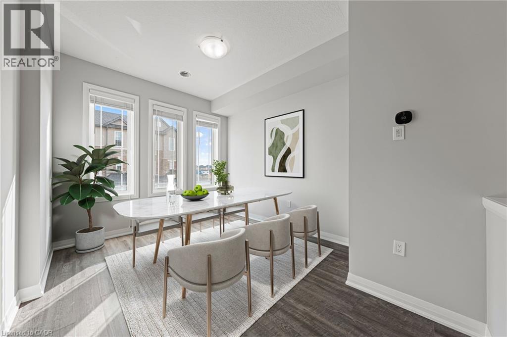 53 AQUARIUS Crescent