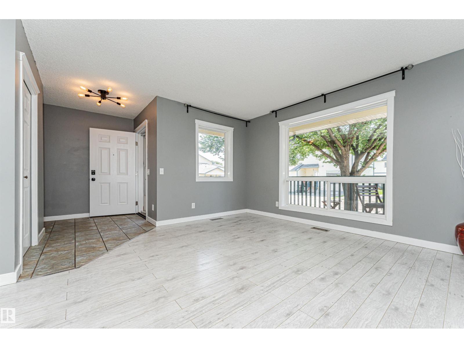 #134 10909 106 ST NW