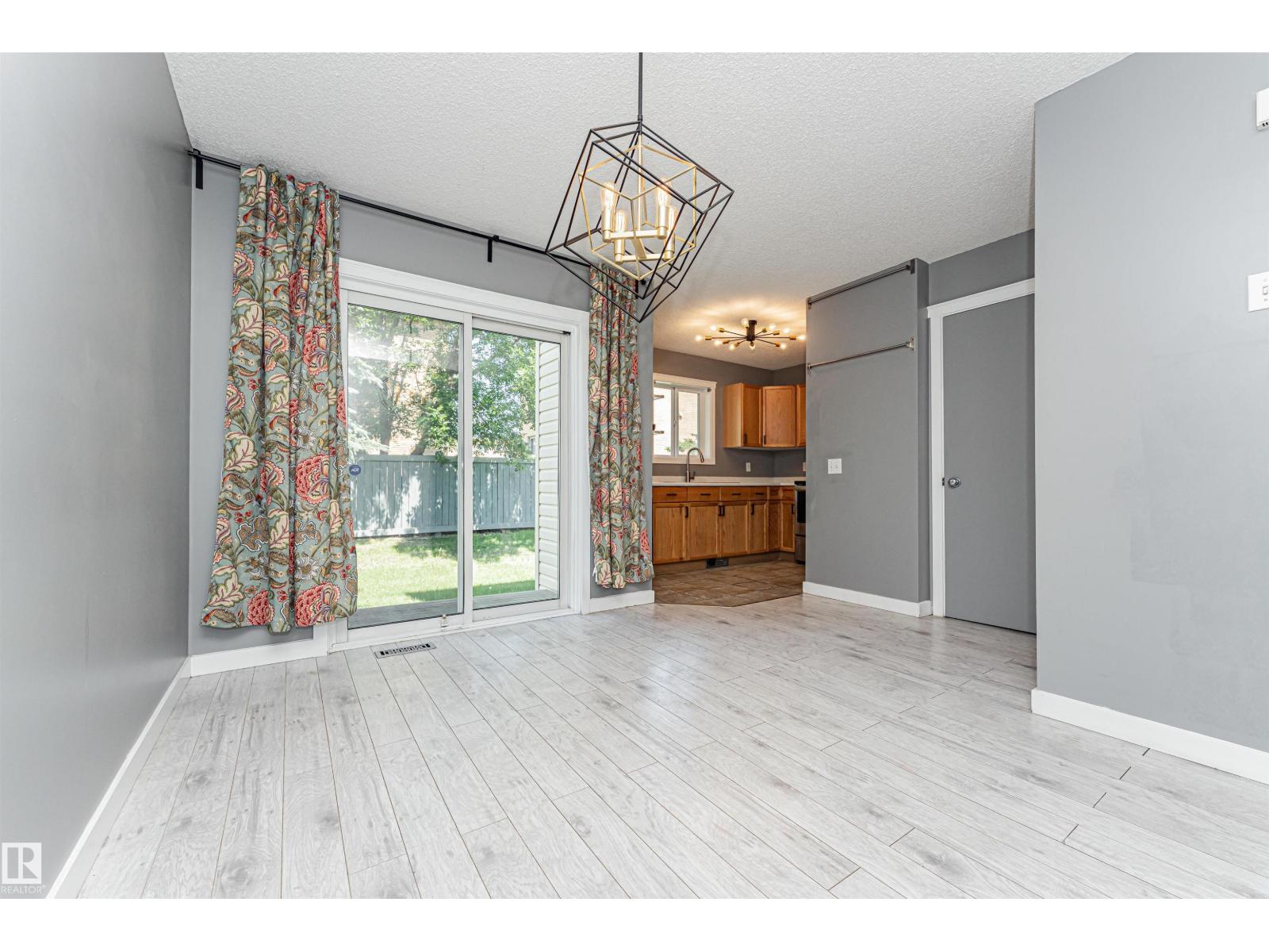 #134 10909 106 ST NW