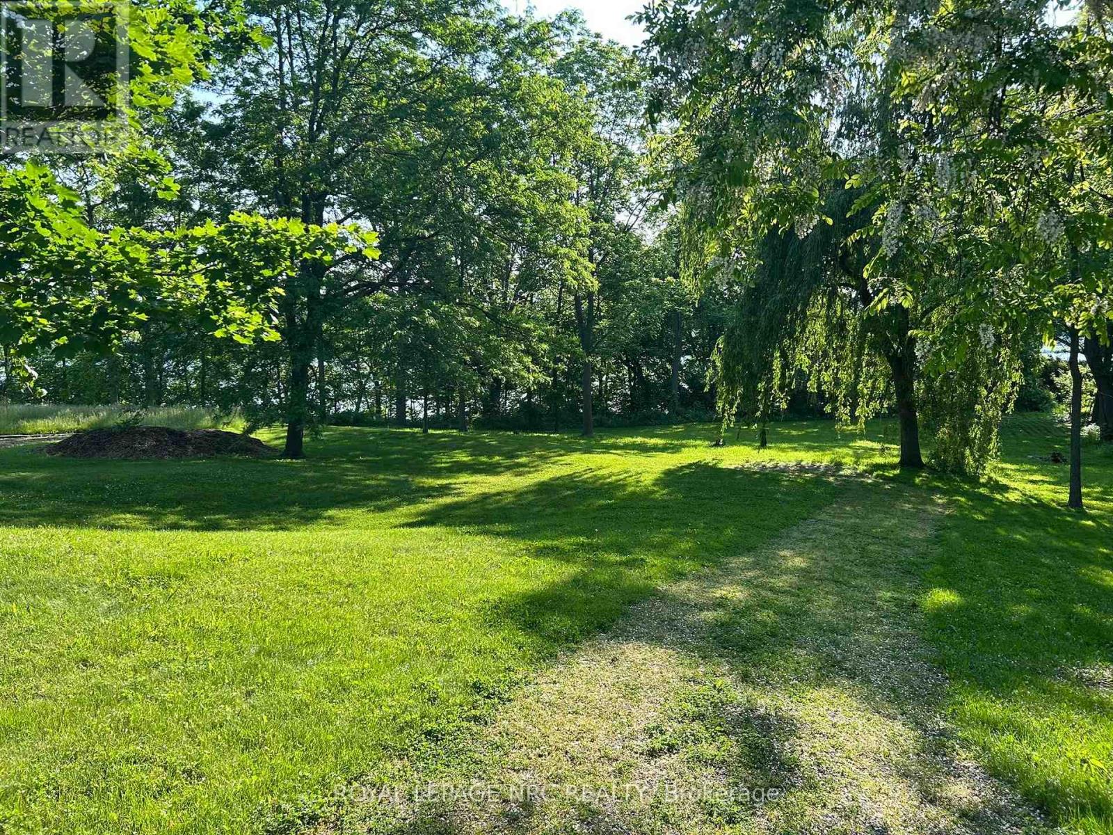 ES NIAGARA RIVER PKY ES PARKWAY