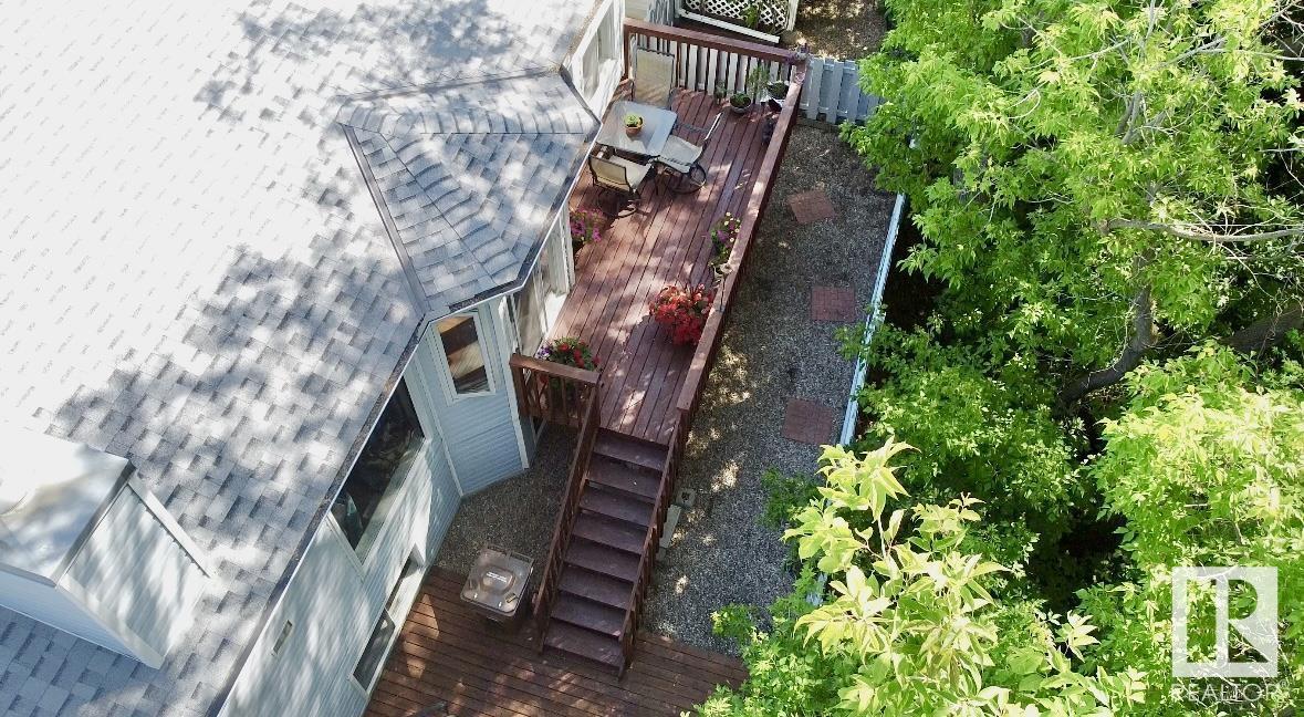#23 35 GRANDIN RD
