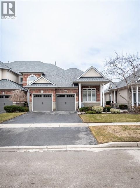4155 STONEBRIDGE Crescent Burlington ON L7M4N2