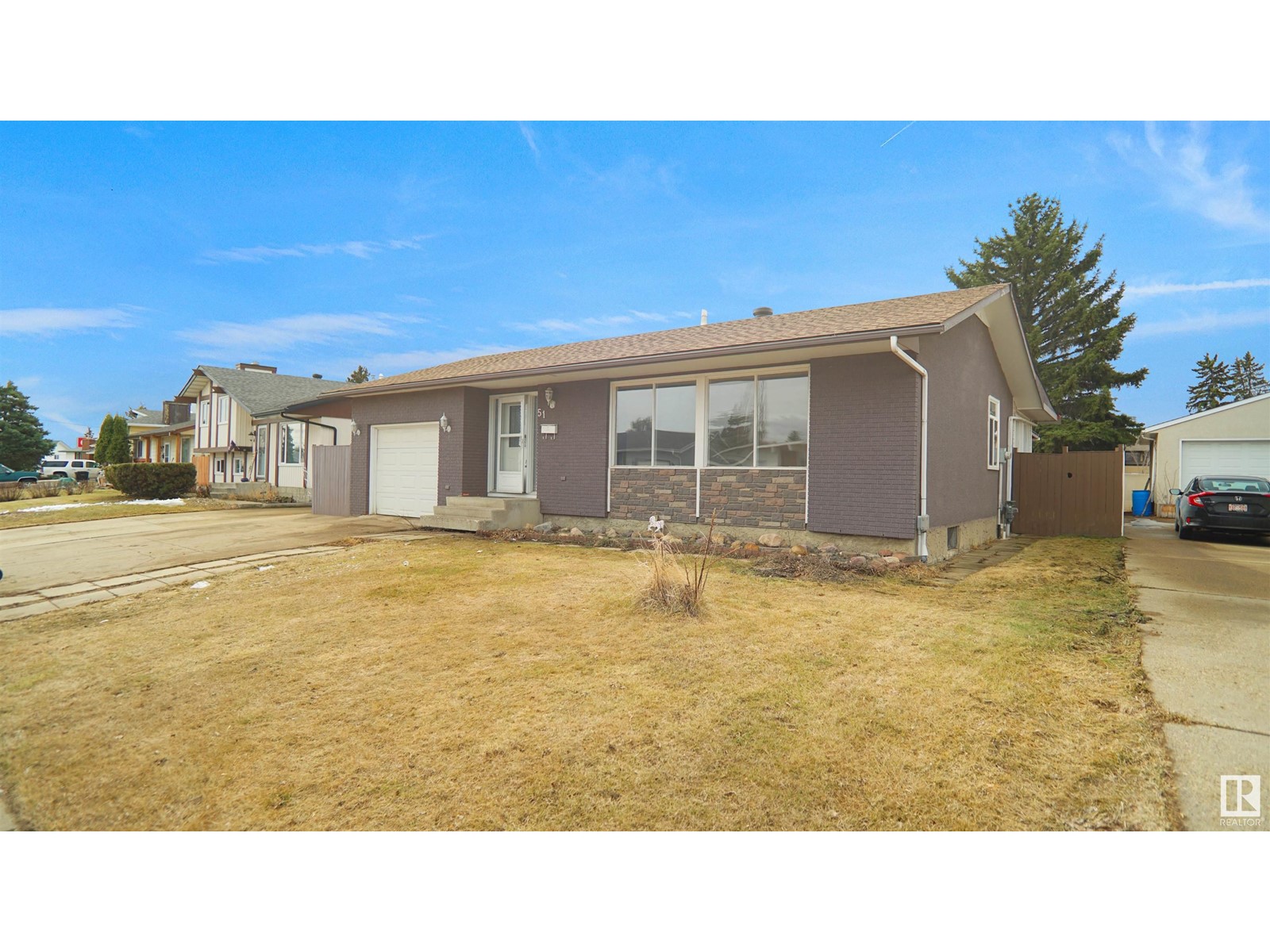 51 HAMILTON CR NW