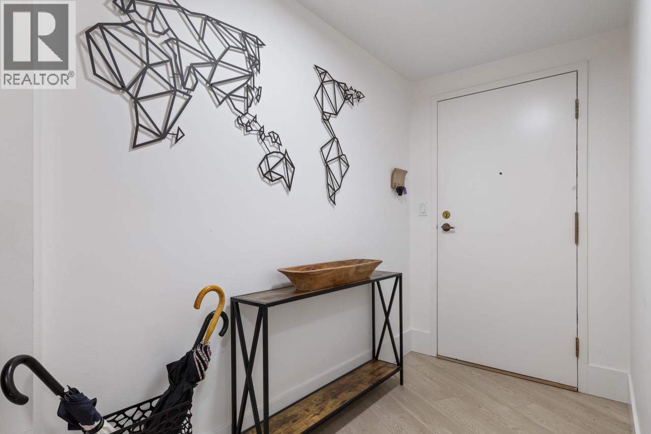 204 2410 CORNWALL AVENUE