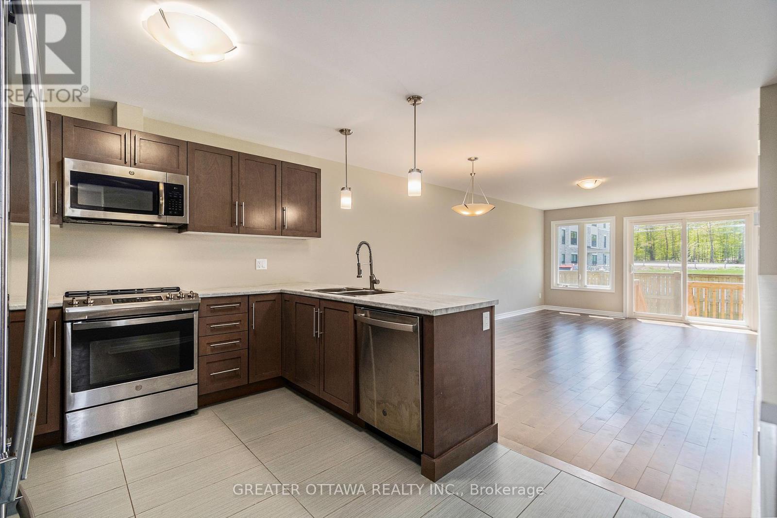 18 MORGAN CLOUTHIER WAY