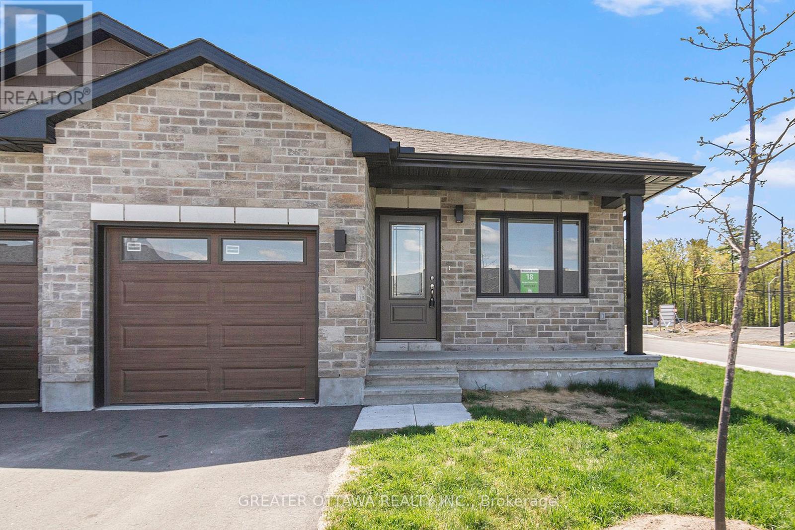 18 MORGAN CLOUTHIER WAY