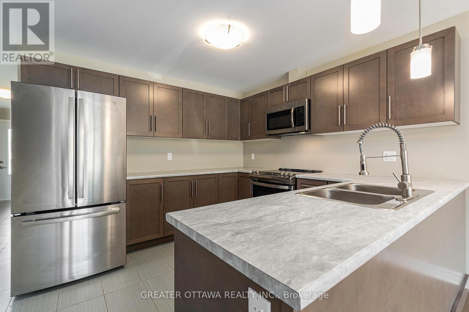 18 MORGAN CLOUTHIER WAY