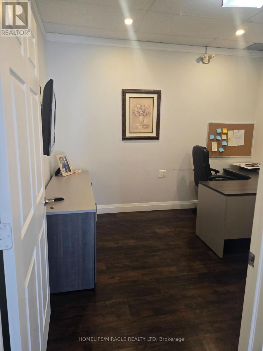 106 - 49 HILLCREST AVENUE