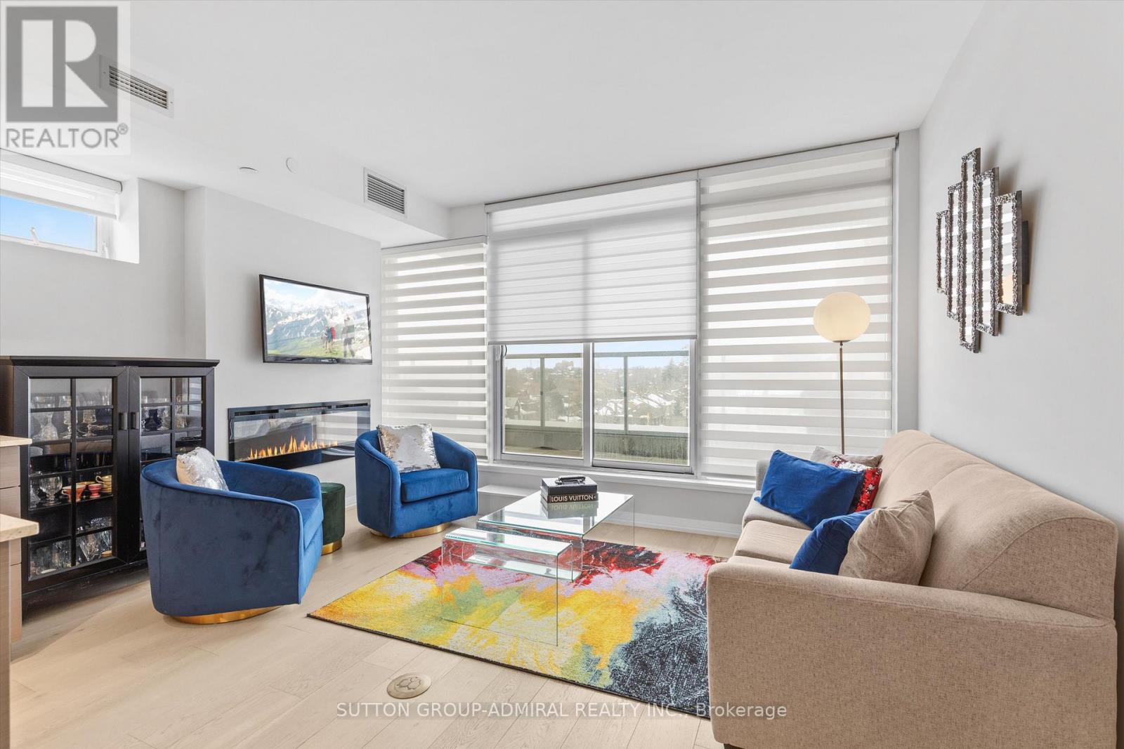 614 - 835 ST CLAIR AVENUE