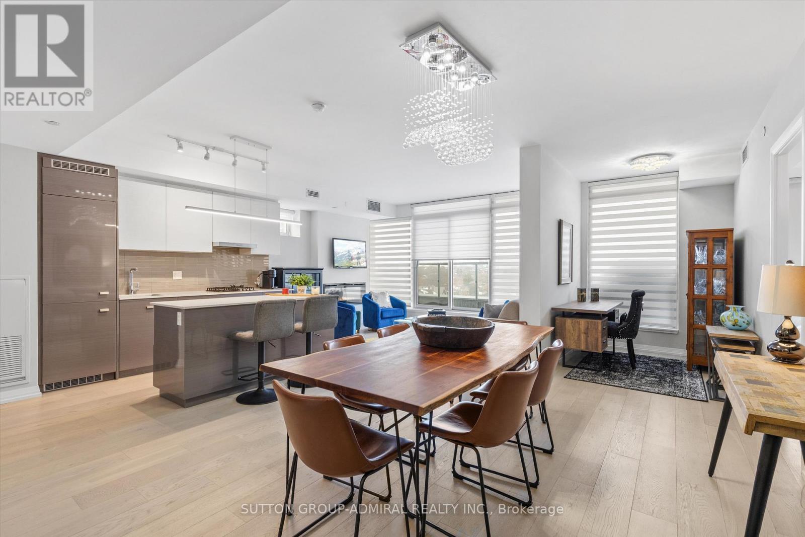 614 - 835 ST CLAIR AVENUE