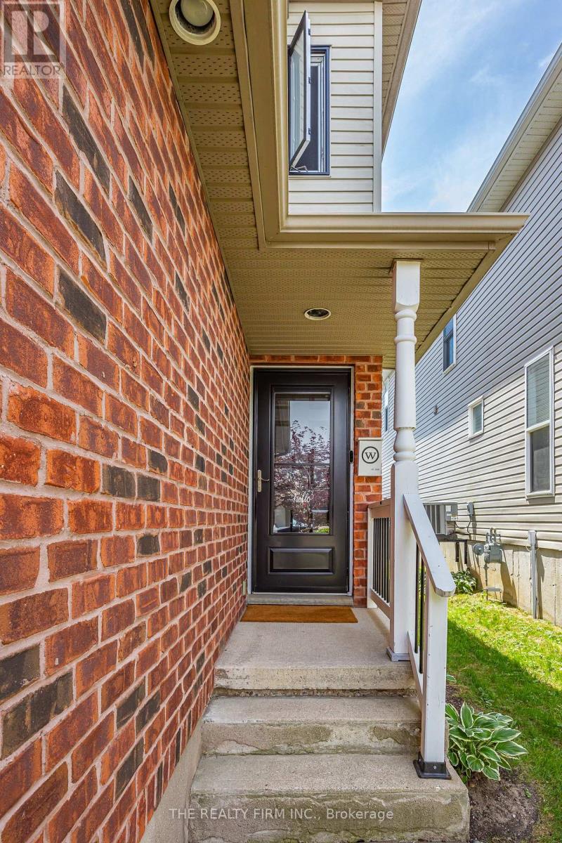 1429 ASPENRIDGE CRESCENT