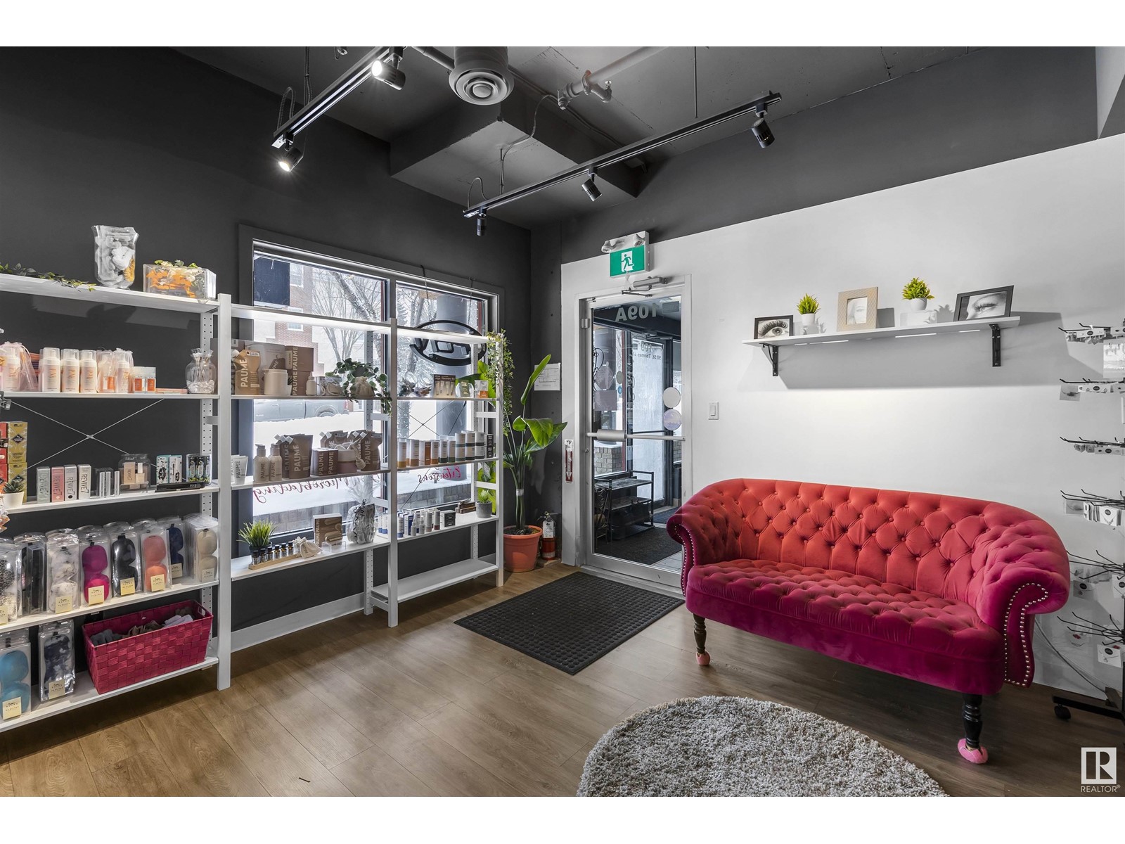 #109A 50 ST THOMAS ST