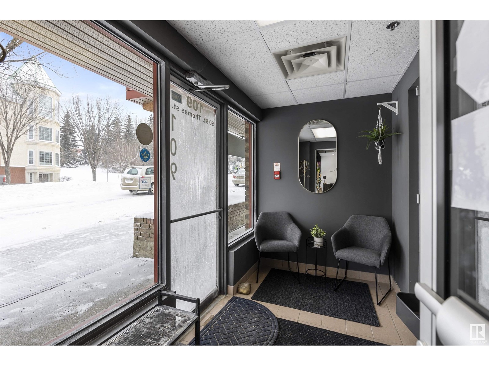 #109A 50 ST THOMAS ST