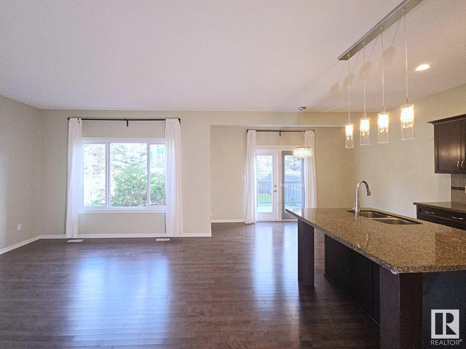 716 ADAMS WY SW