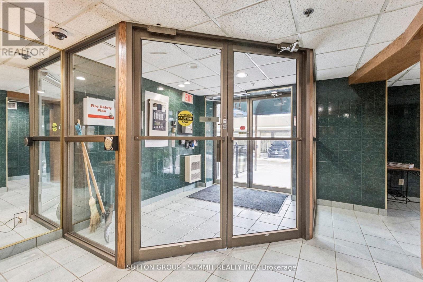 401 - 281 BRISTOL STREET