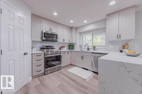 10 ORIOLE CO St. Albert AB T8N6L7