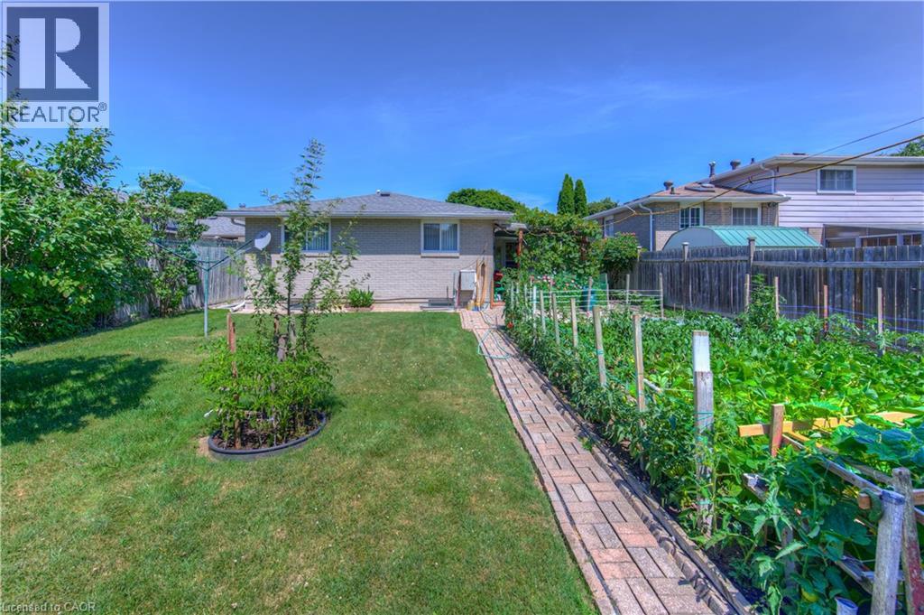 1227 VALENTINE Drive