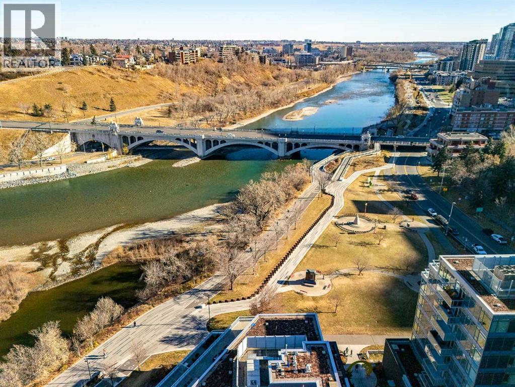 301, 128 2 Street SW