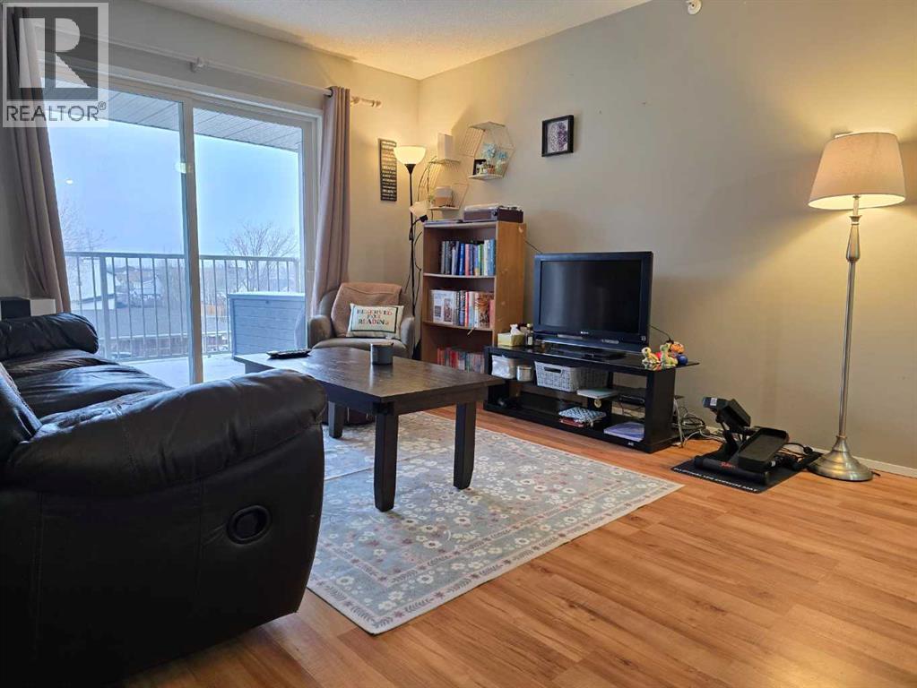 311, 485 Red Crow Boulevard W